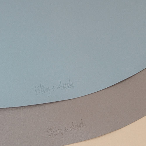 placemats with an asymmetric design