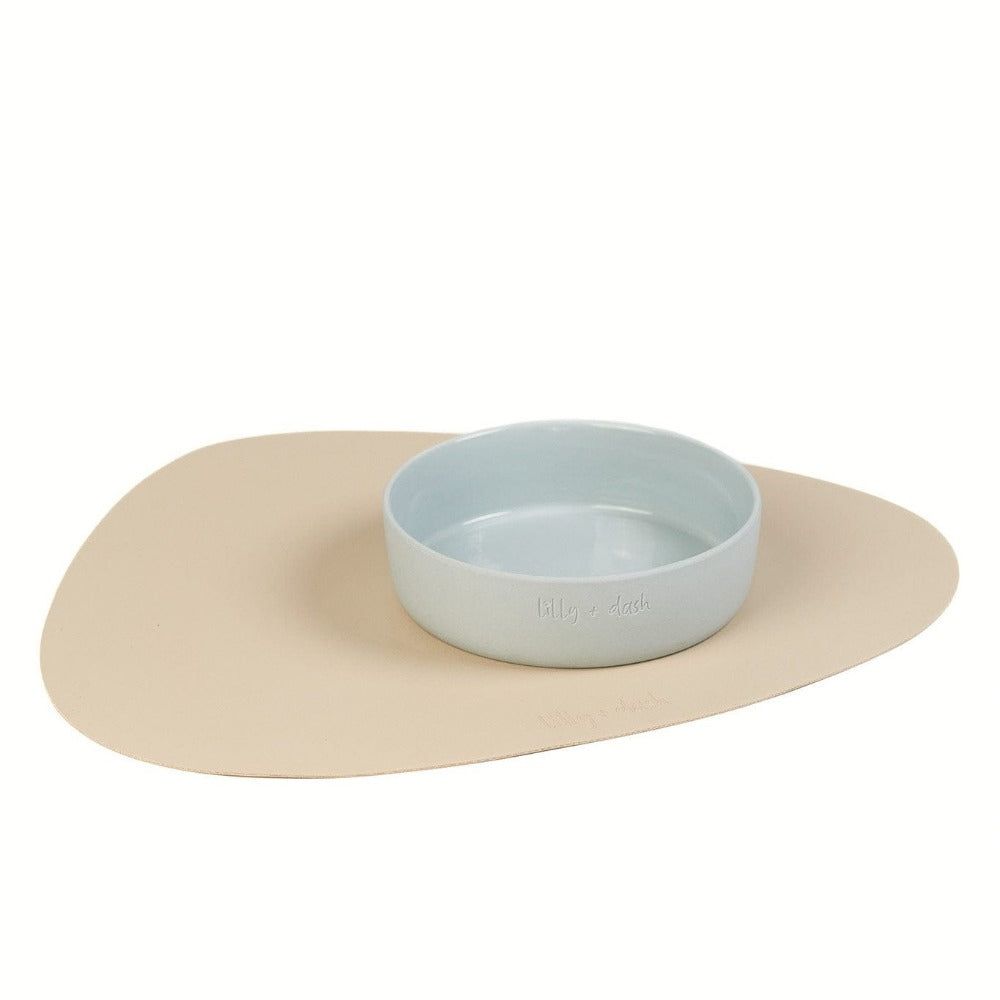 placemats with an asymmetric design