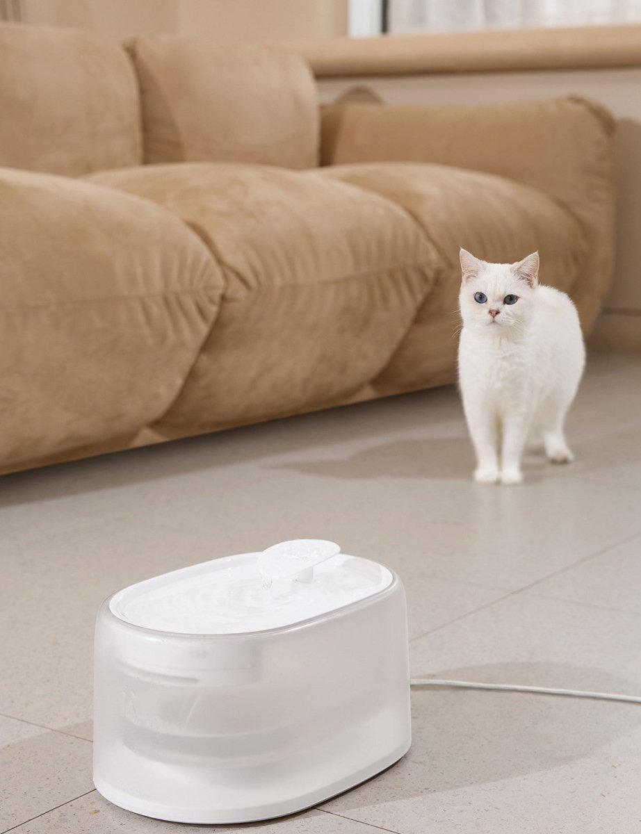 Smarter UVC-sterilisierender, beheizter Katzenbrunnen